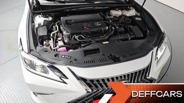 Lexus ES Luxury Plus купить на сайте DeffCars