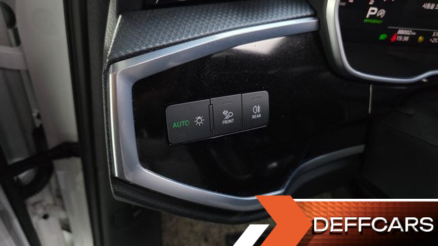 Audi Q3 35 TDI Premium Sportback купить на сайте DeffCars