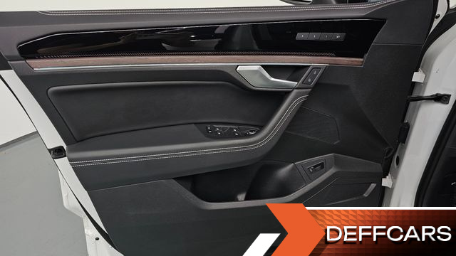 Volkswagen TOUAREG 3.0 TDI Prestige купить на сайте DeffCars