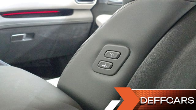 Hyundai SANTAFE Diesel 2.2 4WD Calligraphy купить на сайте DeffCars