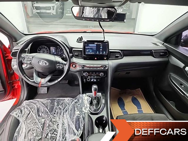 Hyundai VELOSTER 1.4 Turbo Modern Core купить на сайте DeffCars