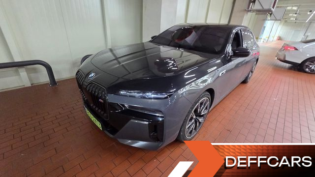 BMW I7 M70 xDrive M Performance купить на сайте DeffCars