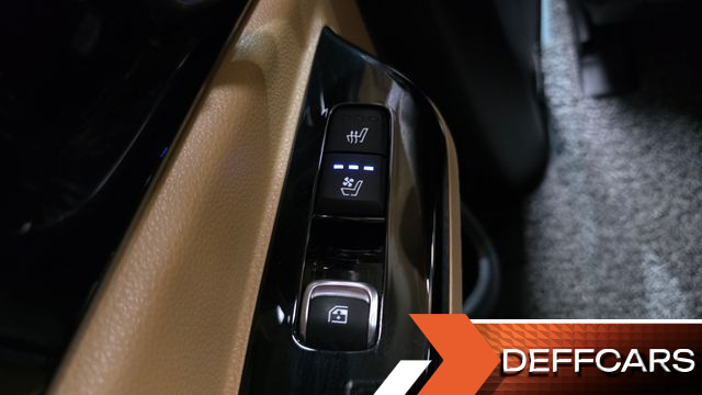 Kia CARNIVAL Gasoline 9-Seater Signature купить на сайте DeffCars