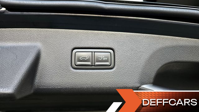 Kia CARNIVAL Gasoline 7-Seater Signature купить на сайте DeffCars