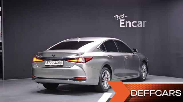 Lexus ES Luxury Plus купить на сайте DeffCars