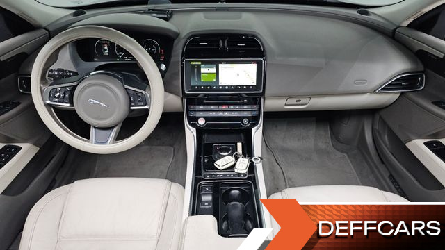 Jaguar XE 20d Prestige купить на сайте DeffCars