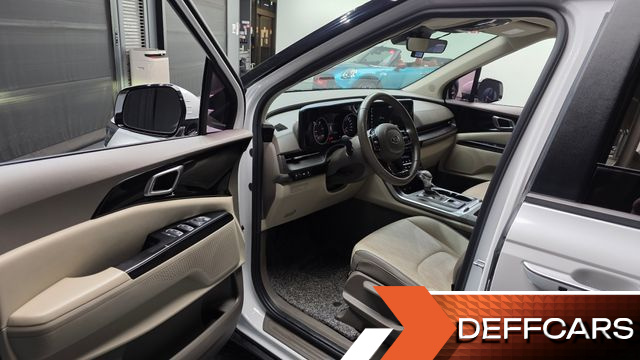Kia CARNIVAL 9-Seater Prestige купить на сайте DeffCars