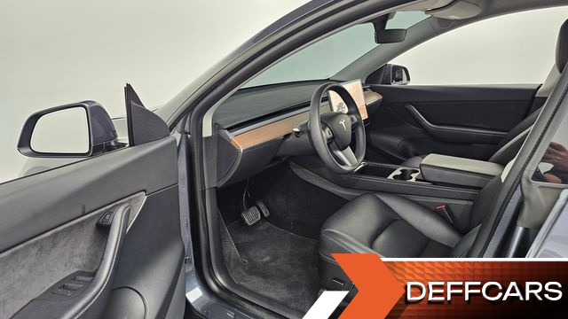 Tesla MODEL Y Long Range AWD купить на сайте DeffCars