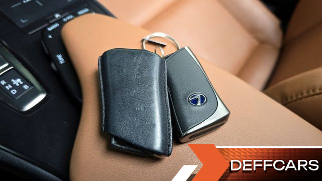 Lexus UX 2WD купить на сайте DeffCars