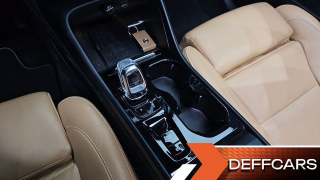 Volvo XC40 T4 Inscription купить на сайте DeffCars