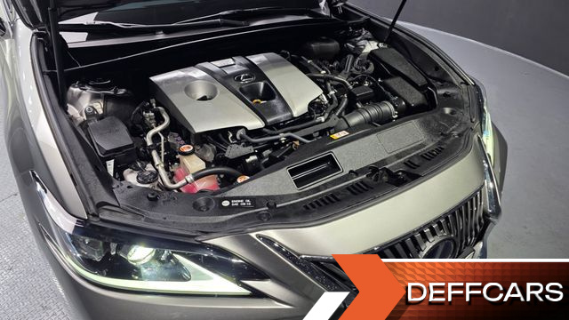Lexus ES Luxury Plus купить на сайте DeffCars