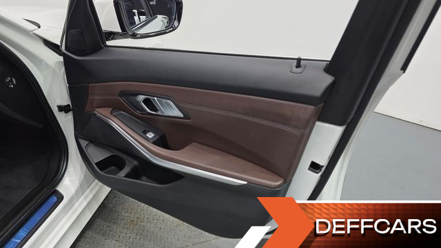 BMW 3-SERIES 330e Luxury купить на сайте DeffCars