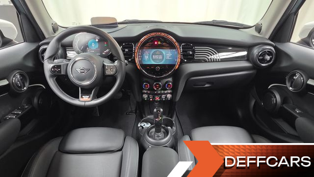 Mini COOPER 5Door Multitione Edition 3rd купить на сайте DeffCars