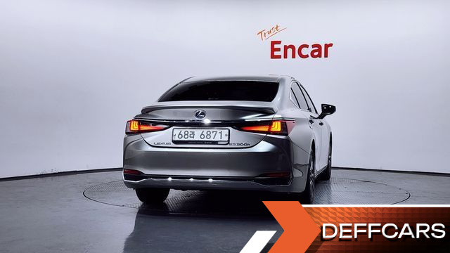 Lexus ES Luxury купить на сайте DeffCars