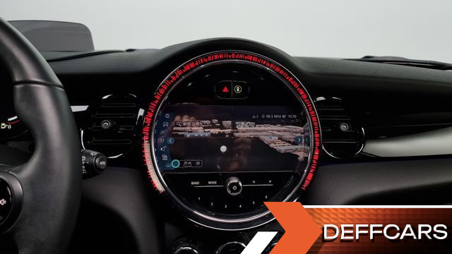 Mini COOPER 5Door Classic Third Generation купить на сайте DeffCars