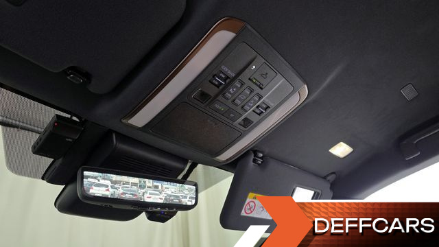 Toyota ALPHARD 2.5 HEV Executive AWD купить на сайте DeffCars