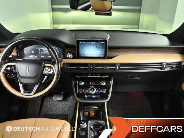 Lincoln CORSAIR 2.0 Reserve AWD купить на сайте DeffCars