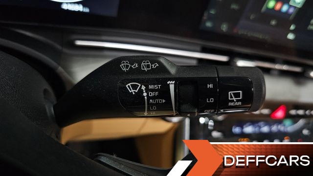 Kia CARNIVAL Gasoline 9-Seater Signature купить на сайте DeffCars