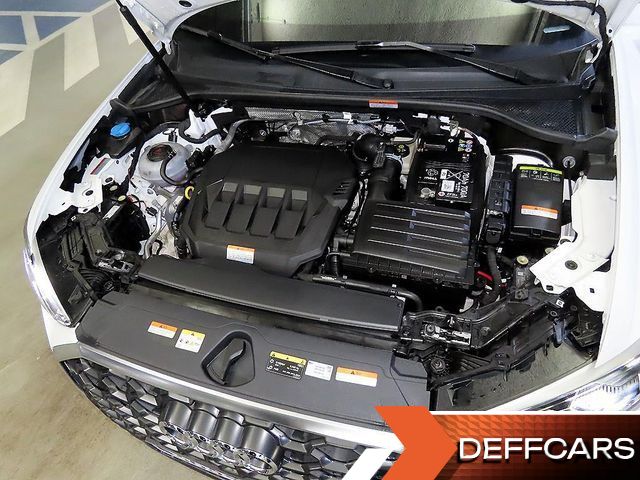 Audi Q3 40 TFSI Quatrro Sport Back купить на сайте DeffCars