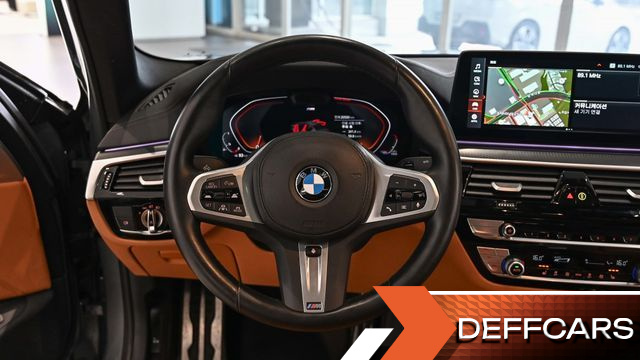 BMW 5-SERIES 520i M Sport купить на сайте DeffCars