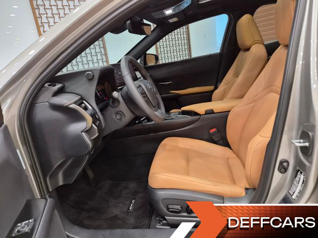 Lexus UX 2.0 2WD купить на сайте DeffCars