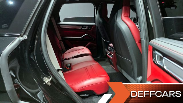 Porsche CAYENNE 3.0 PLATINUM EDITION купить на сайте DeffCars