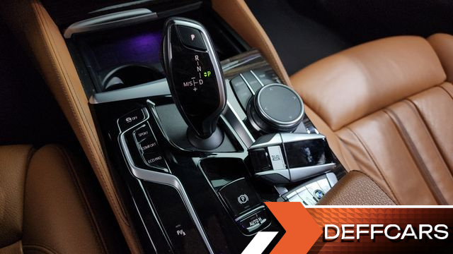 BMW 5-SERIES 520i Luxury купить на сайте DeffCars