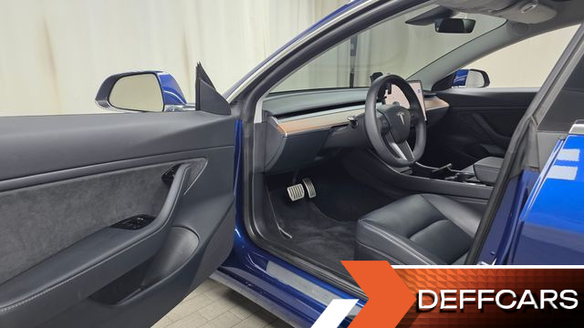 Tesla MODEL 3 Performance AWD купить на сайте DeffCars