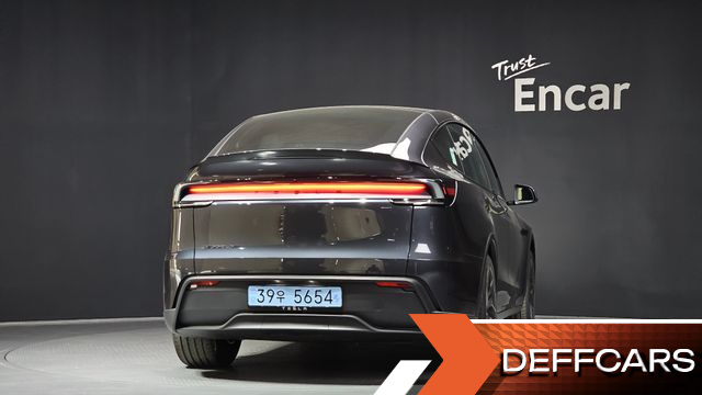 Tesla MODEL Y L Long Range AWD купить на сайте DeffCars