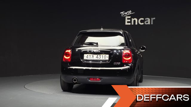 Mini COOPER 5Door Standard 3rd купить на сайте DeffCars