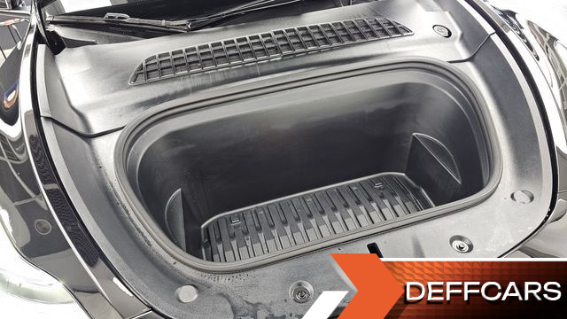Tesla MODEL Y RWD купить на сайте DeffCars