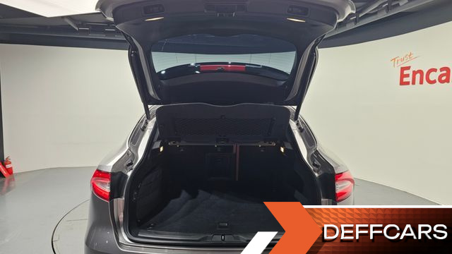 Maserati LEVANTE 3.0 AWD Premium купить на сайте DeffCars