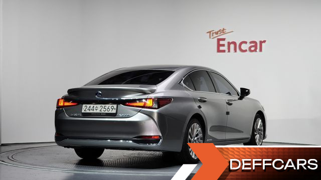 Lexus ES Luxury Plus купить на сайте DeffCars