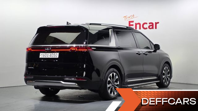 Kia CARNIVAL 9-Seater Signature купить на сайте DeffCars