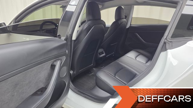 Tesla MODEL 3 Long Range AWD купить на сайте DeffCars