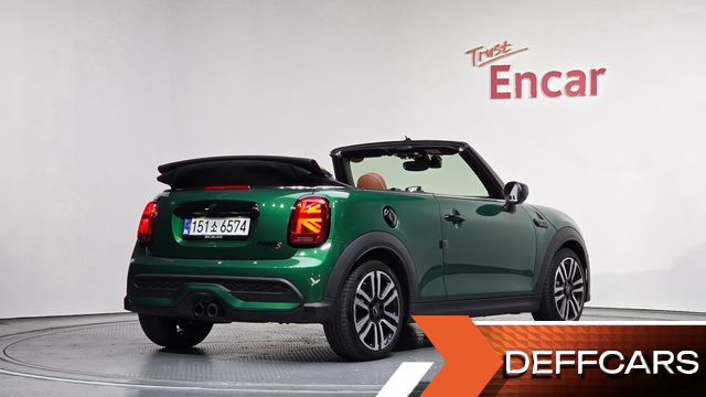 Mini COOPER CONVERTIBLE Classic Third Generation купить на сайте DeffCars