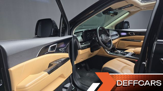 Kia CARNIVAL 11-Seater Signature купить на сайте DeffCars