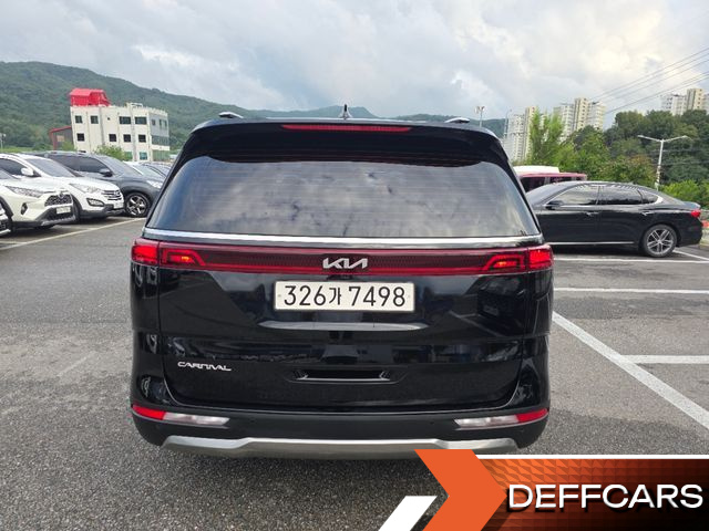 Kia CARNIVAL Diesel 9-Seater Signature купить на сайте DeffCars