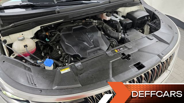 Kia CARNIVAL Gasoline 9-Seater Signature купить на сайте DeffCars
