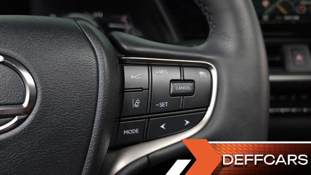 Lexus UX 2.0 2WD купить на сайте DeffCars