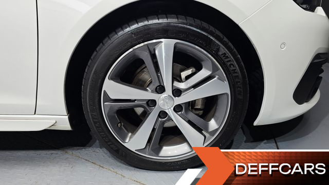 Peugeot 308 1.5 BlueHDi GT Line купить на сайте DeffCars