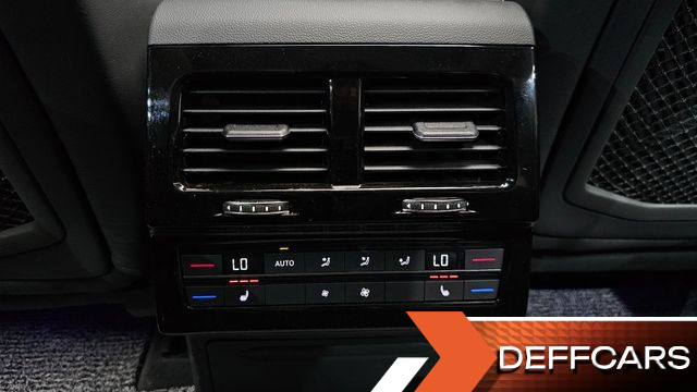 Volkswagen TOUAREG 3.0 TDI Prestige купить на сайте DeffCars
