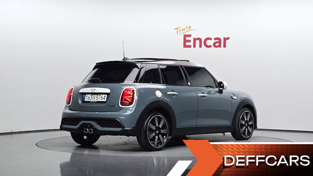 Mini COOPER 5Door Multitione Edition 3rd купить на сайте DeffCars