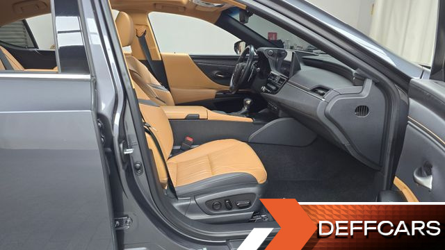 Lexus ES Luxury Plus купить на сайте DeffCars