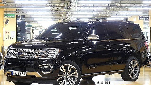 Ford EXPEDITION Platinum 4WD 7Seater купить на сайте DeffCars