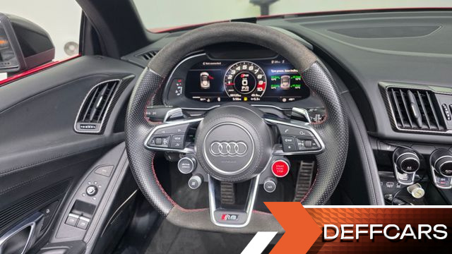 Audi R8 5.2 V10 Spyder купить на сайте DeffCars