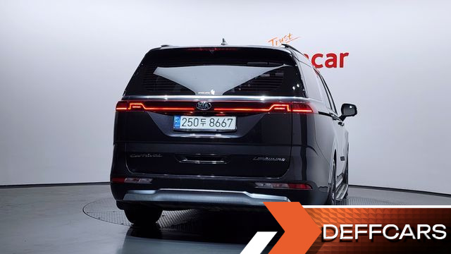 Kia CARNIVAL Gasoline 7-Seater Signature купить на сайте DeffCars
