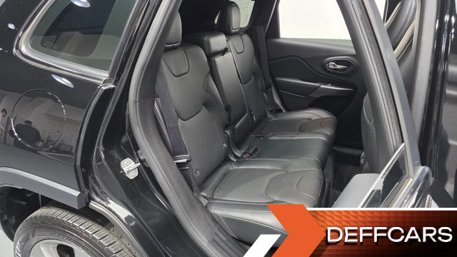 Jeep CHEROKEE 2.4 Limited AWD купить на сайте DeffCars