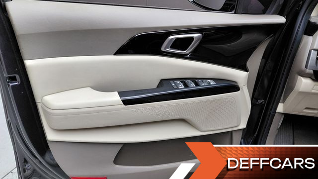 Kia CARNIVAL Diesel 9-Seater Prestige купить на сайте DeffCars