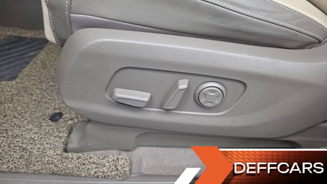 Kia CARNIVAL 7-Seater Noblesse купить на сайте DeffCars